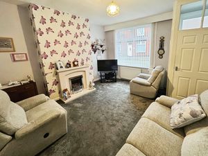 Lounge- click for photo gallery